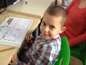 Cei 9 membri ai familiei Butnariuc au primit în dar mobilier, alimente si haine